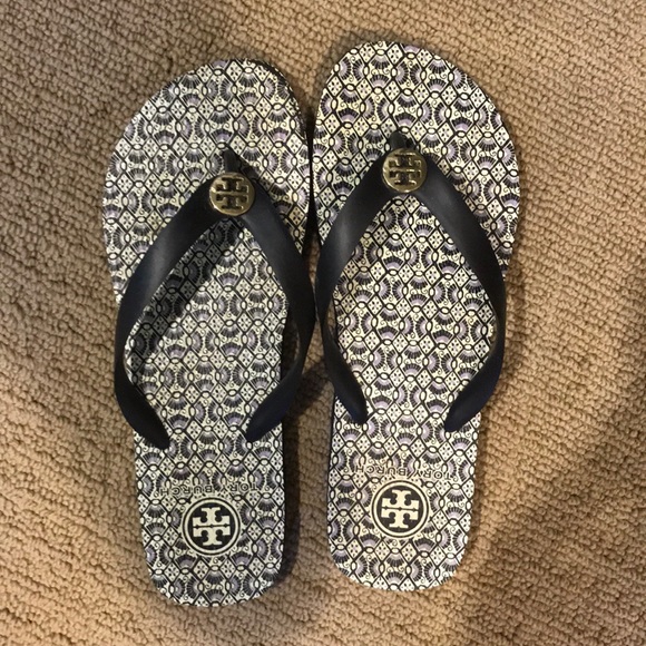 Tory Burch Shoes - ❗️Barely Worn Tory Burch Flip Flops❗️